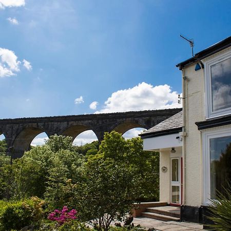 The Grange Guesthouse, Cefn-Coed Merthyr Tydfil Exterior foto